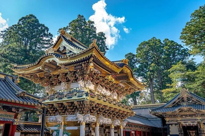 From Tokyo: Top 5 Scenic Spots of Mount Fuji Full-Day Tour - Lake Kawaguchi and the seasonal Oshi Park stop
