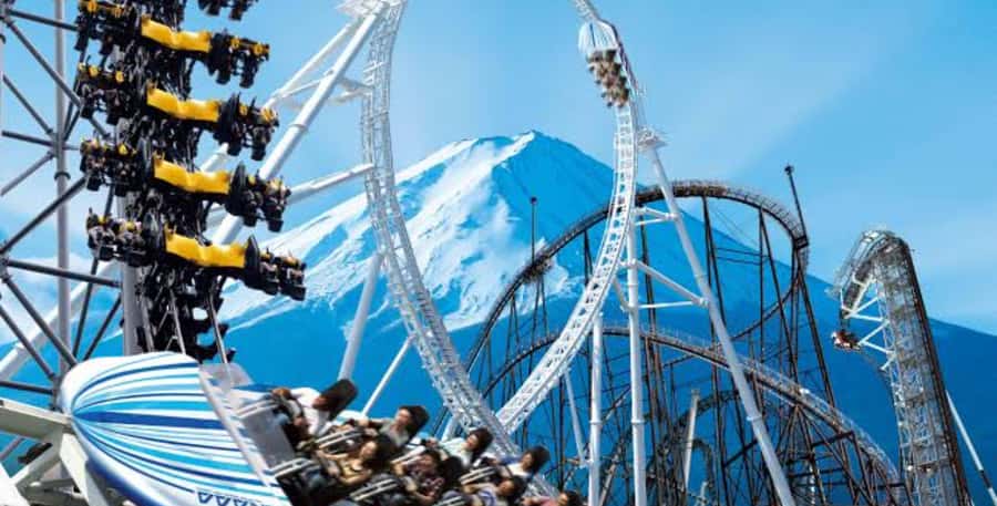 Fuji-Q Highland Amusement Park: 1 Day private tour by Car - Arriving at Fuji-Q Highland
