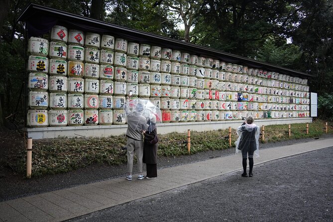 Full Tokyo: Meiji Shrine, Imperial Palace, Asakusa & Skytree - Two hours in old Asakusa
