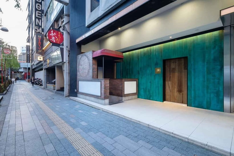 Ginza Tokyo: Easy Matcha (Green Tea) Experience - Whisking Your Own Cup