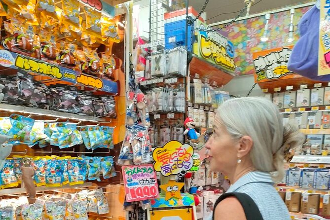 Golden Gai Hidden Eats A Personalized Shinjuku Food Tour By Guide - The guide can make or break the evening