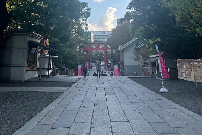 Goshuin Collecting & Garden Walk in Local Tokyo - The Garden Walk Adds a Welcome Change of Pace