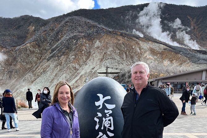 Hakone Full-Day Private Tour(Tokyo DEP.) with Government-Licensed Guide - Ropeway views and Owakudani’s volcanic ground