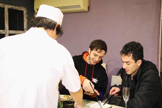 Hand-rolled Sushi Temaki Zushi Workshop in Tokyo - Adding Japanese clear soup to the meal