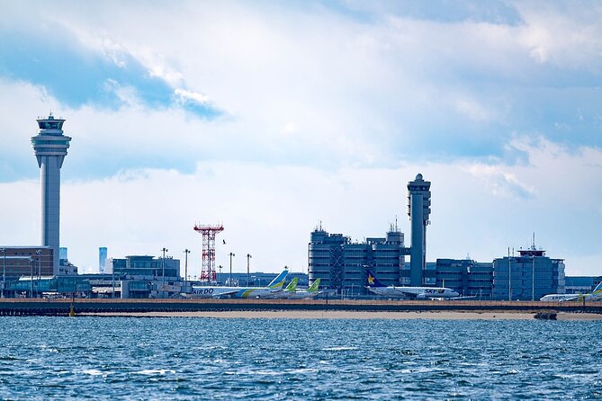 Haneda Airport Private Transfer – Luxury Car & Meet & Greet - Why a private Haneda ride can be worth the money