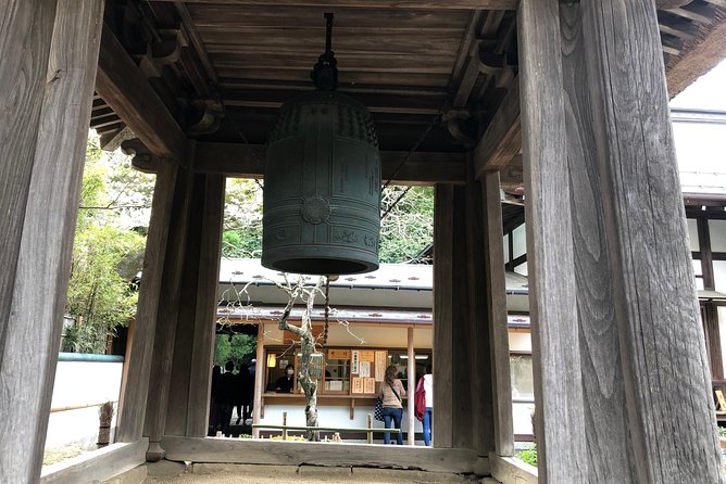 Historic Kamakura: Temples, Shrines and Street Food Private Walking Tour - Komachi-dori, where lunch becomes part of the tour