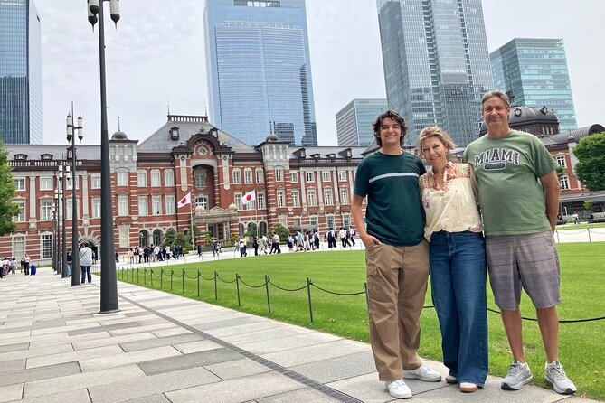 Imperial Palace to Tokyo Station Historical Walking Tour - Key points to know before you book