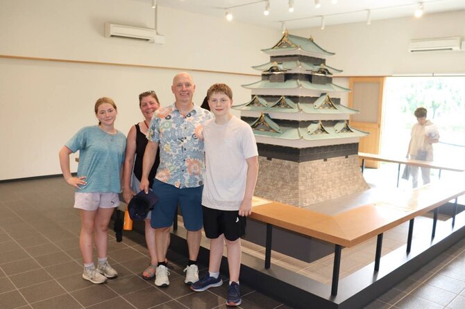 Imperial Palace Tour: Discover Samurai History with a Local Guide - What the small group changes