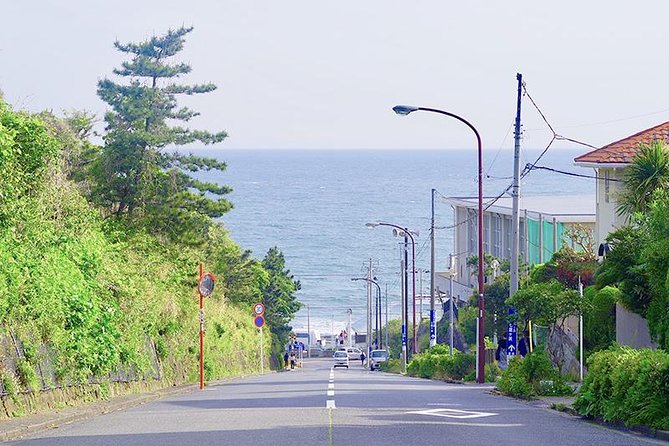 Introducing all the Famous Spots in Kamakura and Enoshima! - Enoshima Shrine and the island climb