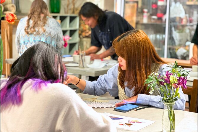 Japanese Fan Painting Workshop ~ in a Tokyo Flower Shop - Who should book this workshop
