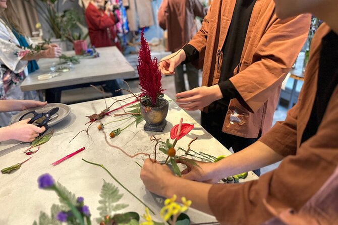 Japanese flower arranging (Ikebana) Experience/Workshop in Tokyo - Flowers, symbolism, and personal choice