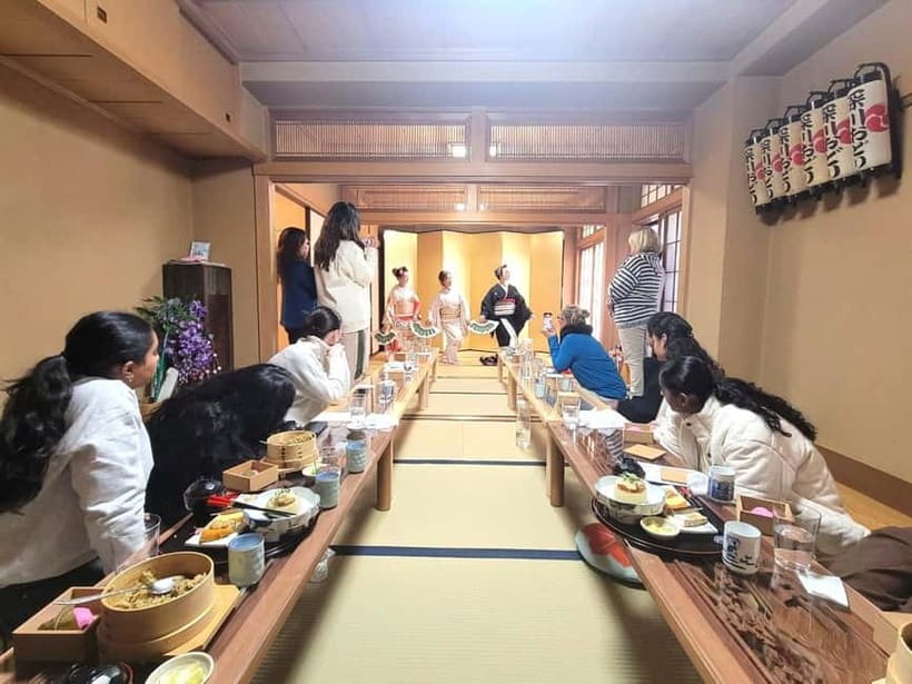Japanese Traditional Entertainment Experience in Tokyo - The Ozashiki party and geisha connection