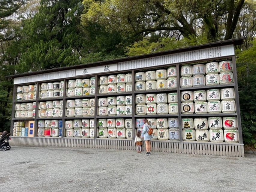 Kamakura; First Samurai Capital walking tour - Engaku-ji and the climb to the old bell