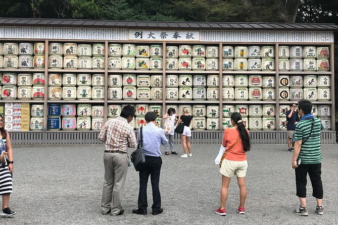 Kamakura Heritage Bike or Walk Tour with ex-Rickshaw guide - Hokokuji’s bamboo grove and matcha