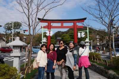 Kamakura Historical Walking Tour with the Great Buddha - Komachi Street starts the day with local flavor