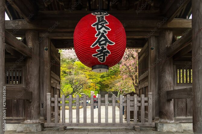 Kamakura Private Tour Great Buddha & Enoshima with English guide - The Great Buddha at Kotoku-in