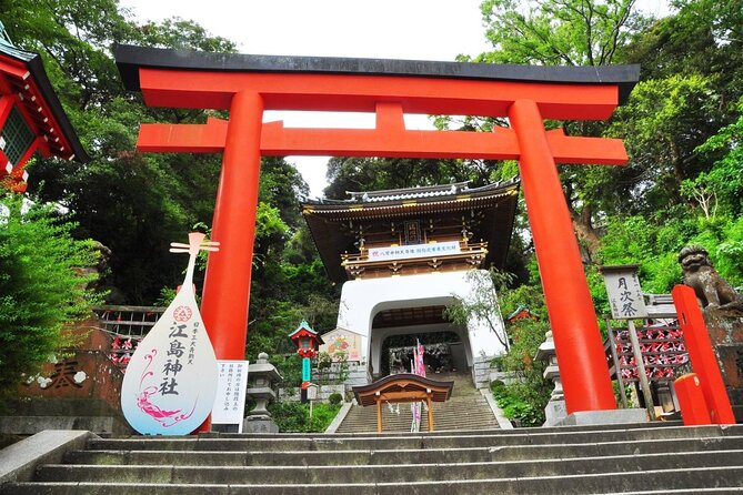 Kamakura Private Tour Great Buddha & Enoshima with English guide - Tsurugaoka Hachimangu, Kamakura’s main shrine