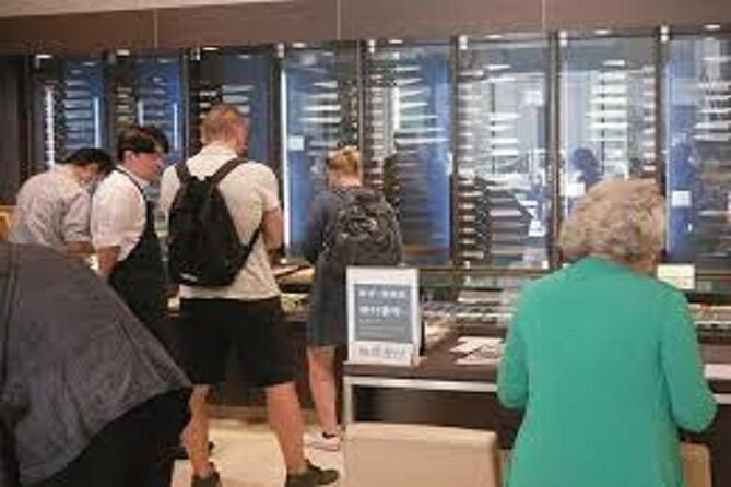 Kappabashi Knife Shopping Tour with Government-Licensed Guide - Why this route works for knife shoppers
