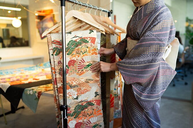 Kimono Art Workshop in Tokyo - Why the finished panel makes a good souvenir