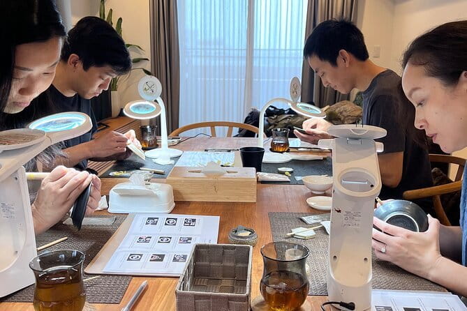Kintsugi Workshop Class in Shibuya, Tokyo with mon cadeau - Starting with matcha, tea, and a slower pace