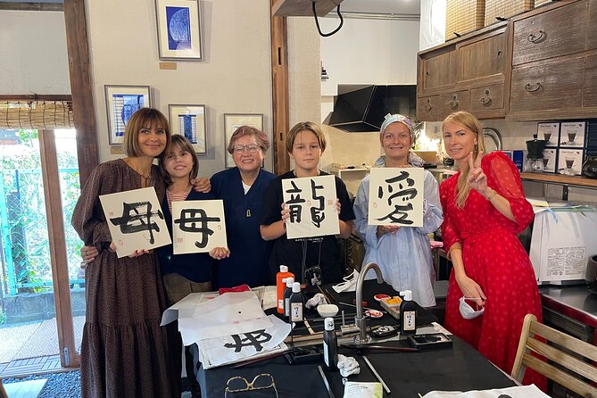 Let's experience calligraphy in YANAKA, Taito-ku, TOKYO !! - Your First Brush Strokes in the Townhouse Studio