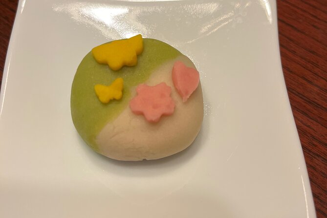 Let's make Wagashi at private home in Yokohama, suburban Tokyo - Eating one wagashi with freshly made matcha