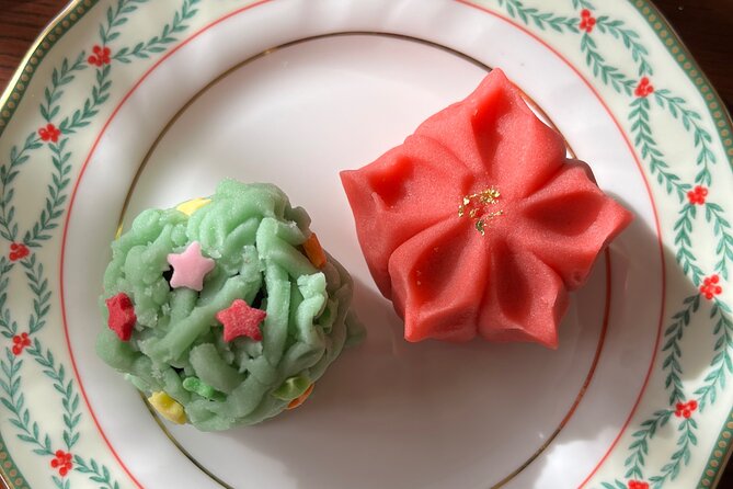 Let's make Wagashi at private home in Yokohama, suburban Tokyo - Meeting Ikuyo at her Yokohama home