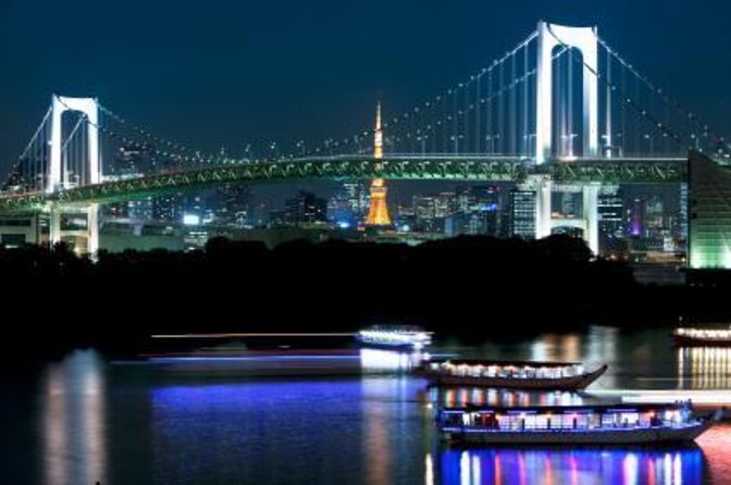 Luxury van Ride to famous car meet up spot Daikoku - Key points before you book