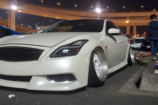 Luxury van Ride to famous car meet up spot Daikoku - Who will enjoy this most?