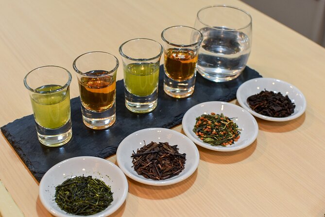 Matcha Experience with of Japanese Tea Tasting in Tokyo - Making usucha with a bamboo whisk