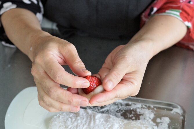 Mochi Making at a Private Studio in Tokyo - A short lesson on mochi and Japanese customs