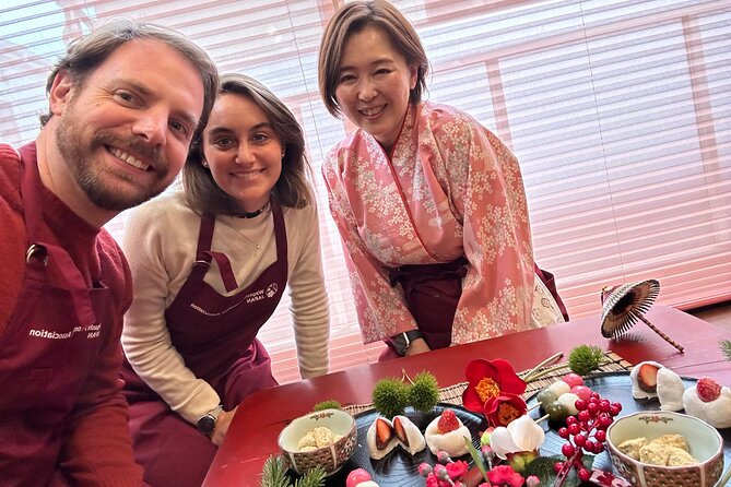 Mochi Sweets Making Class in Tokyo - The teaching style and English support