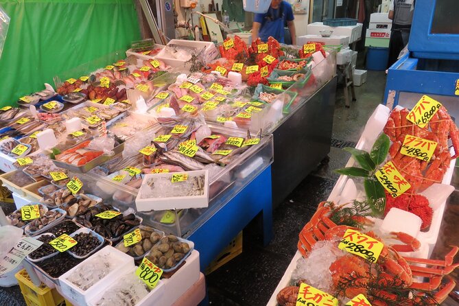 Morning Market Adventure: Toyosu & Tsukiji with Tuna Auction - What a private guide adds