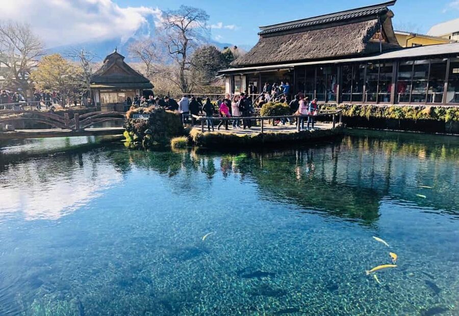Mount Fuji 1-Day Trip: the Hottest Photography Tour - Lawson Kawaguchiko Station, an unexpected photo stop