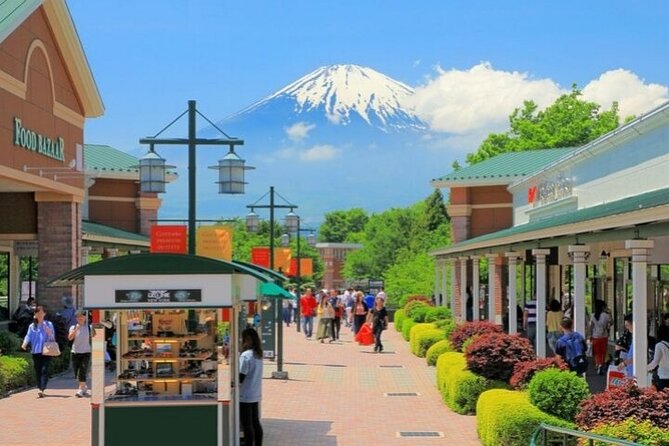 Mount Fuji 5th Station, Arakurayama, Oshino Hakkai and Hot Spring - What to bring and what to leave behind