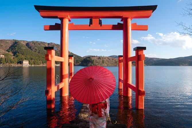 Mount Fuji and Hakone Private Day Trip by Car/Van - in English - Oshino Hakkai and its eight clear ponds