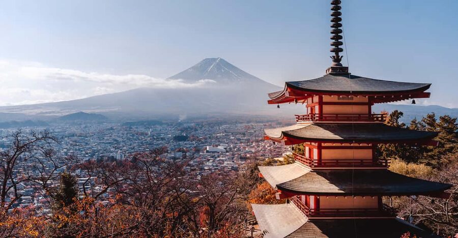 Mount Fuji: Customizable Private Tour By Car With Pickup - Chureito Pagoda and the classic Fuji photograph