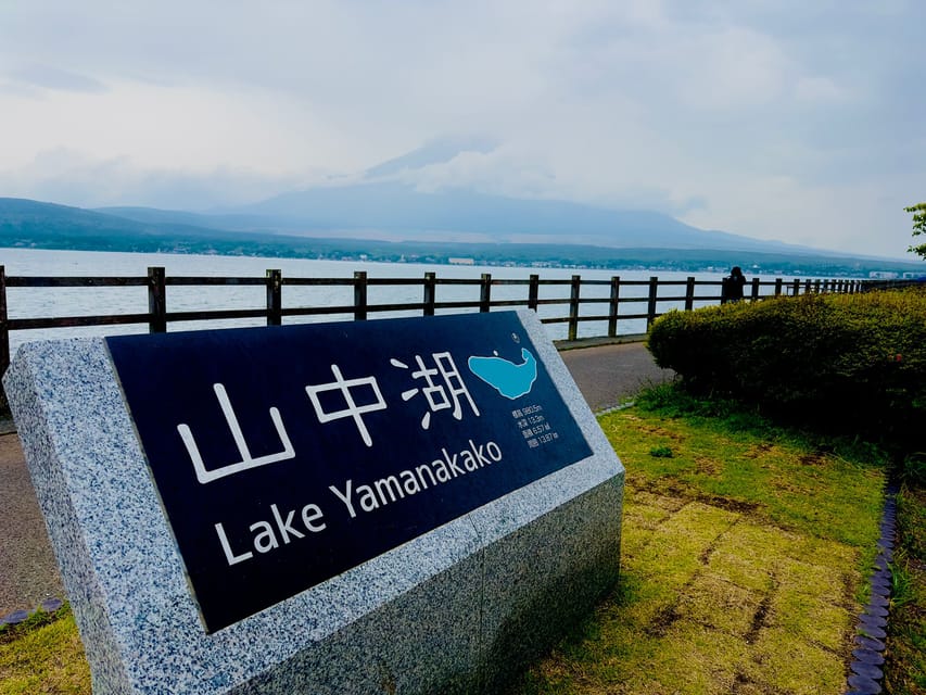 Mount Fuji Hakone with English-speaking Guide - Hakone ropeway, Owakudani, and the black egg stop