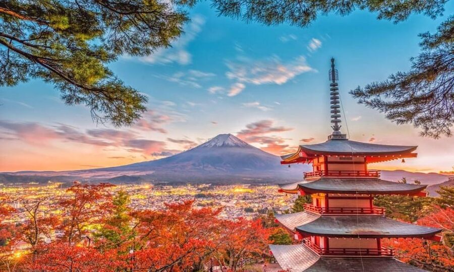 Mount Fuji Trip with English speaking guide ( customizable) - Mount Fuji 5th Station and the weather gamble