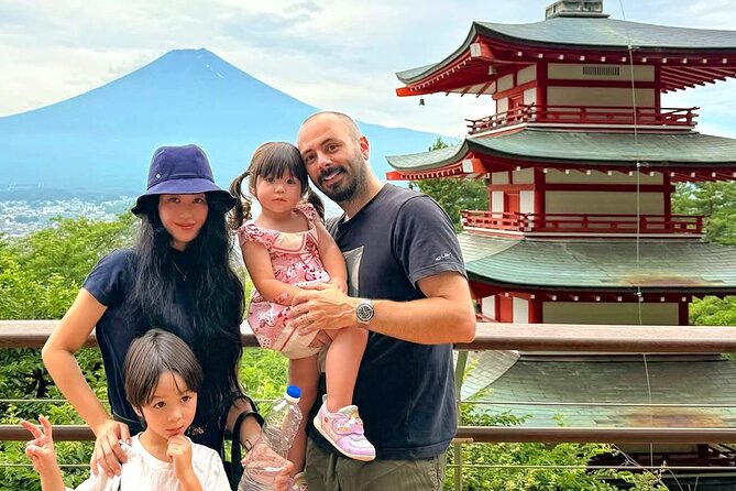 Mt Fuji and Lake Kawaguchiko Bus Day Tour with English Guide - Oishi Park beside Lake Kawaguchi