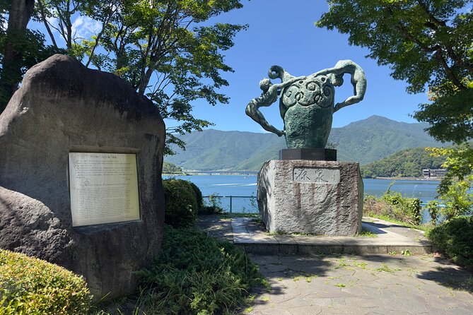 Mt. Fuji, Cherry Blossom & Shiba Sakura Pvt. Day Tour - Kitaguchi Hongu Fuji Sengen Shrine: a quiet pause