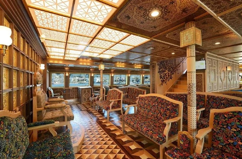 Mt Fuji Hakone/Enoshima Tour:Optional Ropeway/Lake Ashi Boat - What the guide service is really like