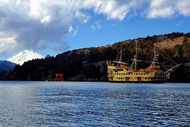 Mt Fuji & Hakone Private Tour from Tokyo: Return by Bullet Train - Oshino Hakkai and Fuji spring water