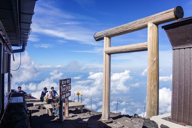 Mt Fuji Private Day Tour from Tokyo with English Speaking Driver - Arakurayama Sengen Park and the Chureito Pagoda