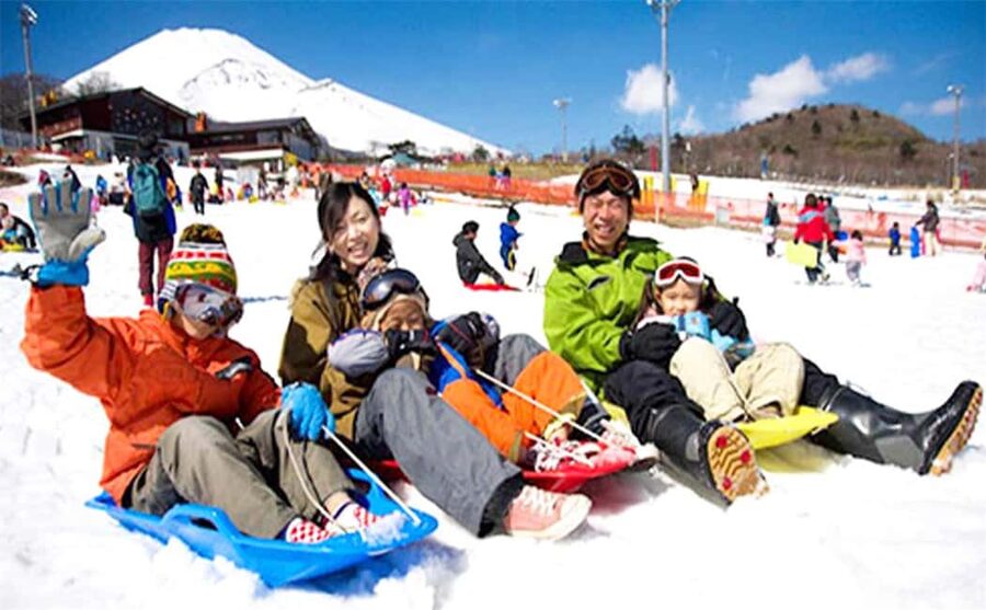 Mt. Fuji Skiing Experience- YETI Ski Resort & Onsen Day Trip - A Hot Spring With a Mt. Fuji View