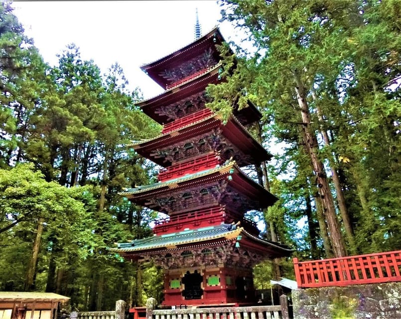 Nikko's Majestic Landscapes: Private Guided Tour - Lake Chūzenji and the change in scenery