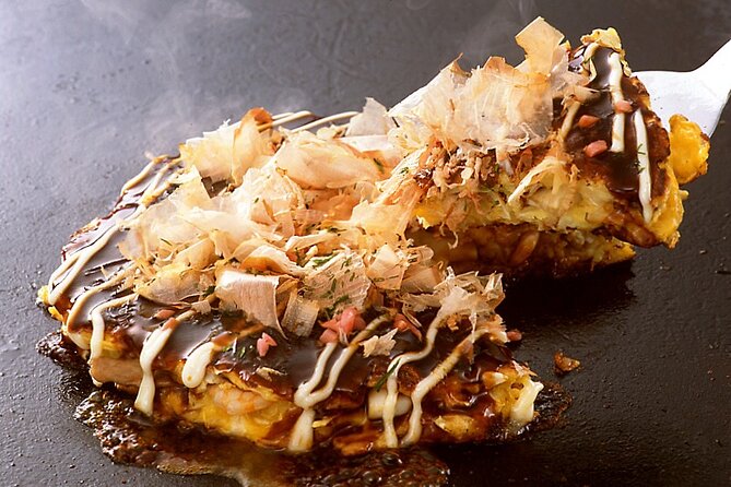 Okonomiyaki making experience~Japanese popular food - Key points to know before booking