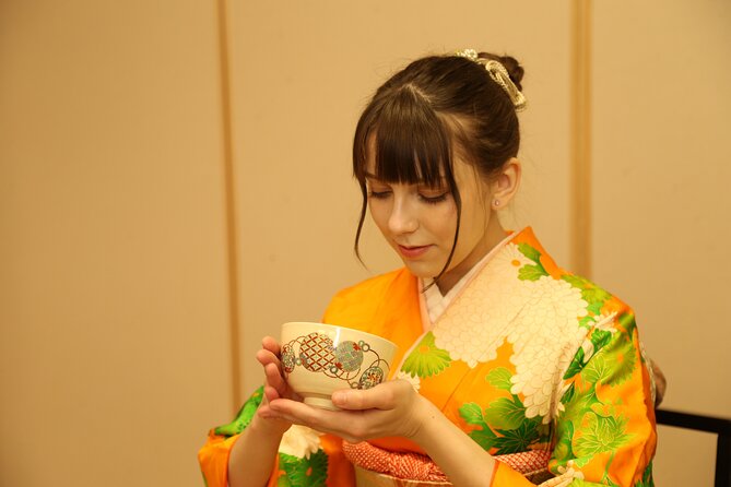 Practicing Zen through Japanese Tea Ceremony - Tasting wagashi with matcha