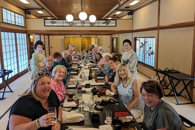 Private Customizable Car and Mini Van Tour in Tokyo - Yanaka for a quieter, older Tokyo