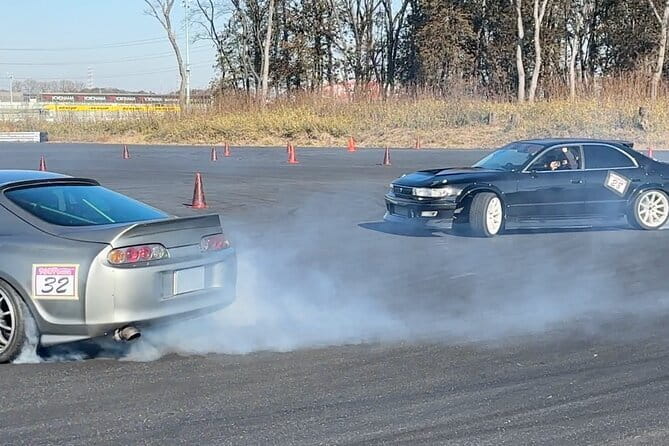 Private Drifting Lesson w/ OG Pro Instructor Tokyo Drift Japan - How beginners build a donut and figure eight